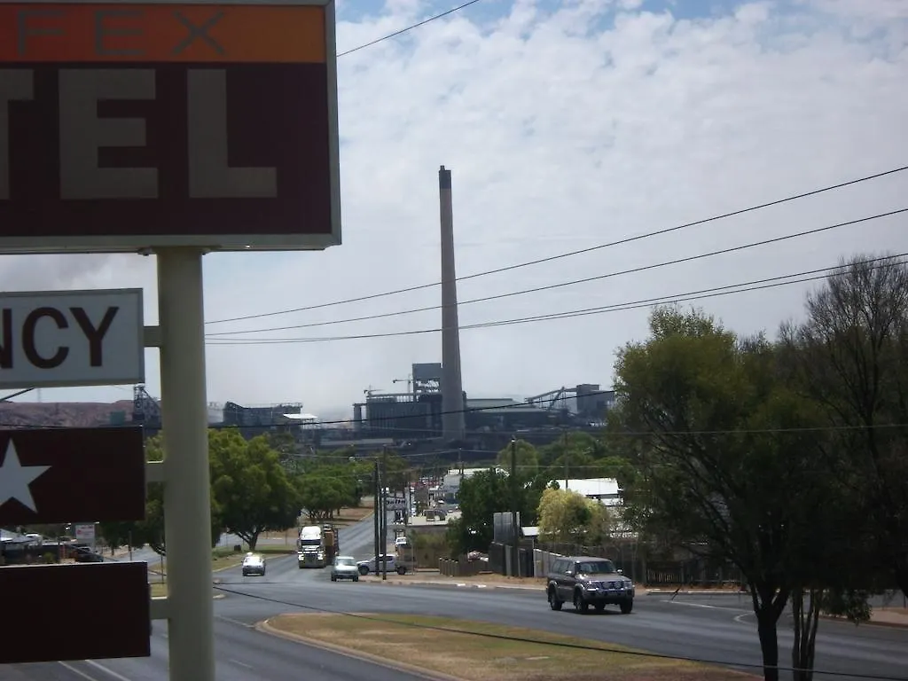 Spinifex Motel And Serviced Apartments Mount Isa 4*,